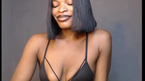 sweetxxboobsx online show from July 15, 2026, 8:19 am
