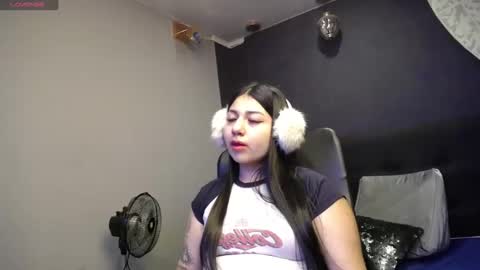 Snapshot of sweety_ashly chatting on January 17, 2025, 11:38 am Ashley 3 online show from January 17, 2025, 11:38 am