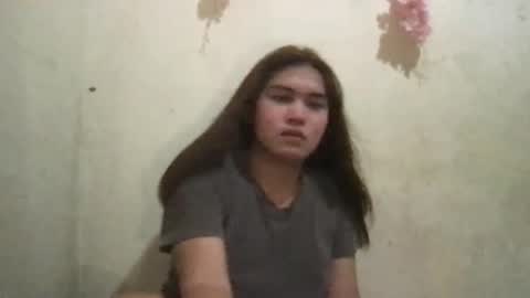 Snapshot of sweety_heart18 chatting on May 12, 2026, 6:43 am sweety_heart18 online show from May 12, 2026, 6:43 am