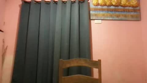 Snapshot of sweety_heart18 chatting on May 27, 2026, 1:19 pm sweety_heart18 online show from May 27, 2026, 1:19 pm
