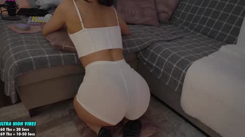 Snapshot of sweety_rinushka_ chatting on December 1, 2024, 7:03 pm Katerina online show from December 1, 2024, 7:03 pm