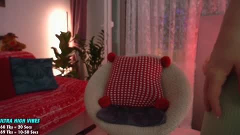 Snapshot of sweety_rinushka_ chatting on December 19, 2024, 4:46 pm Katerina online show from December 19, 2024, 4:46 pm