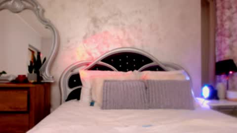 Sasha online show from April 14, 2026, 5:19 pm