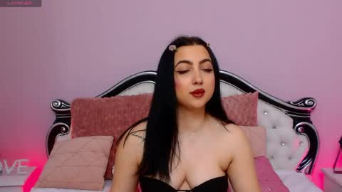Snapshot of sweety_sasha18 chatting on May 26, 2026, 5:42 pm Sasha online show from May 26, 2026, 5:42 pm