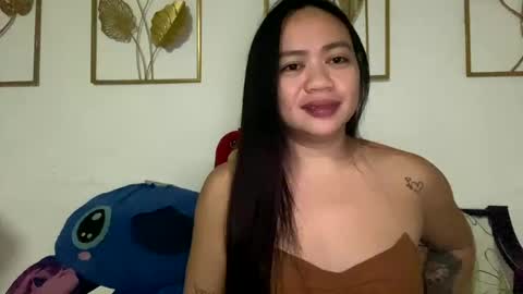Snapshot of sweetyasian_ chatting on October 15, 2025, 1:22 pm stacey online show from October 15, 2025, 1:22 pm