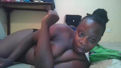 sweetyass25 online show from March 11, 2026, 7:31 pm