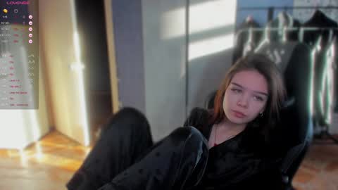 sweetydeviliya online show from December 5, 2025, 8:23 am