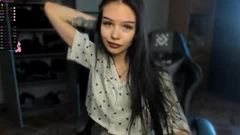 sweetydeviliya online show from March 24, 2026, 3:00 am