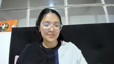 sweetyypeach online show from January 17, 2025, 3:12 am