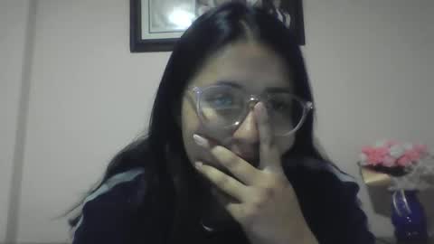 sweetyypeach online show from January 27, 2025, 3:15 am