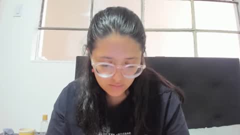 sweetyypeach online show from January 31, 2025, 3:55 pm