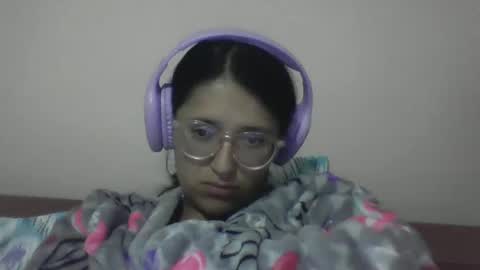 sweetyypeach online show from February 2, 2025, 5:21 am