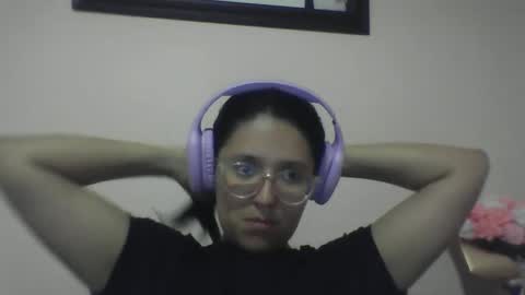 sweetyypeach online show from February 20, 2025, 2:51 am