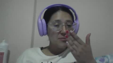 sweetyypeach online show from February 21, 2025, 3:56 am