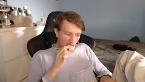 Cat online show from February 28, 2026, 9:54 am