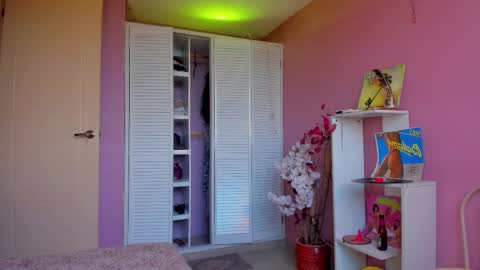 swettcabol online show from September 8, 2025, 8:41 pm