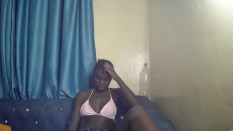 Melany  online show from July 25, 2026, 6:05 pm