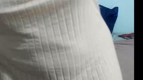 Snapshot of switchlorenx chatting on September 12, 2025, 6:24 am switchlorenx online show from September 12, 2025, 6:24 am