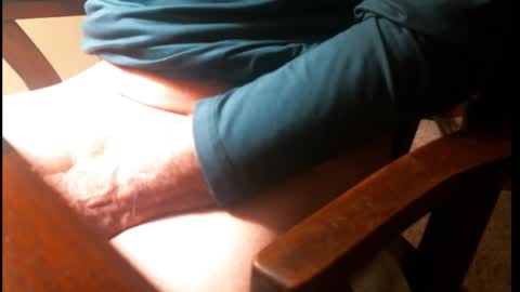 Snapshot of swizzle__stick chatting on February 2, 2026, 10:47 am will jeffers online show from February 2, 2026, 10:47 am