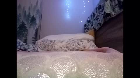 swollenclitneedsdad online show from November 14, 2025, 6:01 am