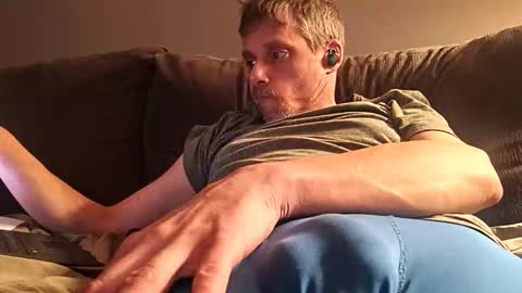 swontguy2025 online show from March 5, 2026, 11:06 am