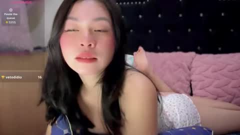 Snapshot of swt_asianholly chatting on June 1, 2026, 10:39 am Holly online show from June 1, 2026, 10:39 am