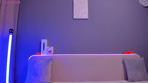 Ana online show from October 29, 2025, 2:47 am