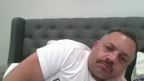 Snapshot of sxylegsturnmeon chatting on November 18, 2025, 6:40 am sxylegsturnmeon online show from November 18, 2025, 6:40 am