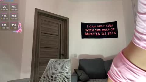 Mona online show from March 3, 2026, 5:08 pm