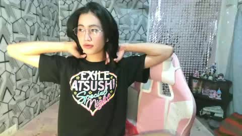 sydnyxox1 online show from June 18, 2026, 6:01 pm