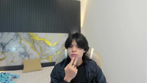 Snapshot of sylasfrost chatting on November 22, 2025, 7:46 pm sylasfrost online show from November 22, 2025, 7:46 pm