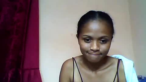 sylvaniah01 online show from May 29, 2026, 7:17 am