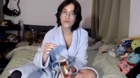 SYLVIA 3 online show from July 26, 2026, 2:31 am