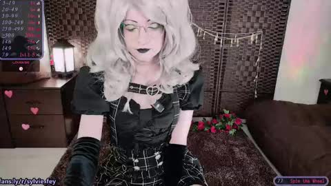 Snapshot of sylvie_fey chatting on February 23, 2025, 10:09 pm Sylvie online show from February 23, 2025, 10:09 pm