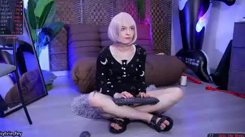 Snapshot of sylvie_fey chatting on July 20, 2026, 1:09 am Sylvie online show from July 20, 2026, 1:09 am