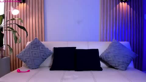 Snapshot of symonprince chatting on September 24, 2025, 4:32 pm 420 Forever online show from September 24, 2025, 4:32 pm