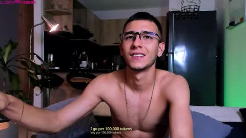 Snapshot of symonprince chatting on September 30, 2025, 9:53 pm 420 Forever online show from September 30, 2025, 9:53 pm