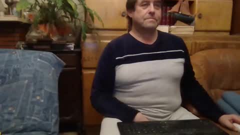 Snapshot of sympa_trique chatting on December 28, 2024, 6:50 pm sympa_trique online show from December 28, 2024, 6:50 pm