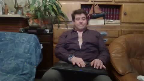 Snapshot of sympa_trique chatting on February 13, 2025, 6:05 pm sympa_trique online show from February 13, 2025, 6:05 pm