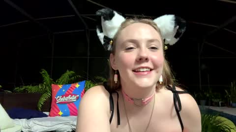 Jennah online show from October 8, 2025, 11:35 pm