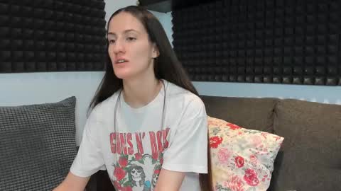 szofia27 online show from December 9, 2024, 1:07 am