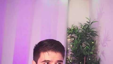 t0ny_wylie online show from February 17, 2026, 8:59 pm