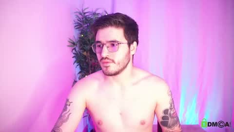 t0ny_wylie online show from July 14, 2026, 6:46 pm