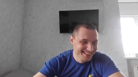 Den online show from April 10, 2026, 7:02 am