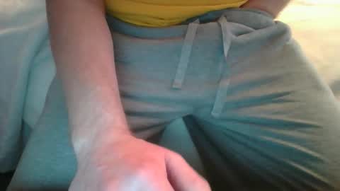 Snapshot of t8xxx3 chatting on February 15, 2026, 10:06 pm t8xxx3 online show from February 15, 2026, 10:06 pm