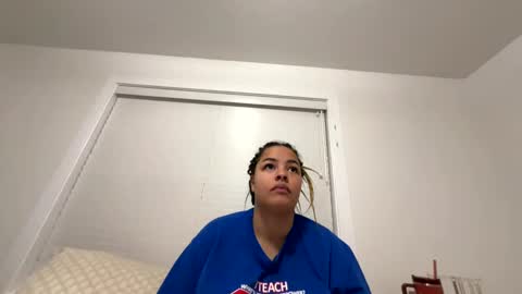 Snapshot of t_princess_t chatting on December 19, 2024, 11:03 pm t_princess_t online show from December 19, 2024, 11:03 pm