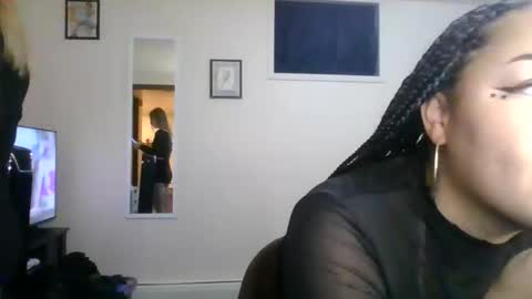 Snapshot of t_princess_t chatting on November 7, 2025, 12:32 am t_princess_t online show from November 7, 2025, 12:32 am