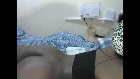 Tray online show from October 17, 2025, 1:09 am