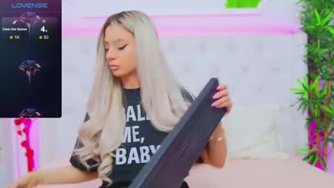 Arianna online show from February 13, 2025, 2:52 pm