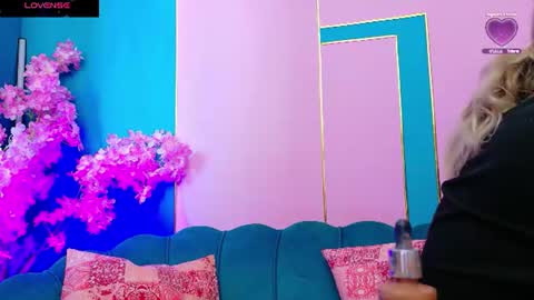 Arianna online show from July 28, 2026, 12:23 pm
